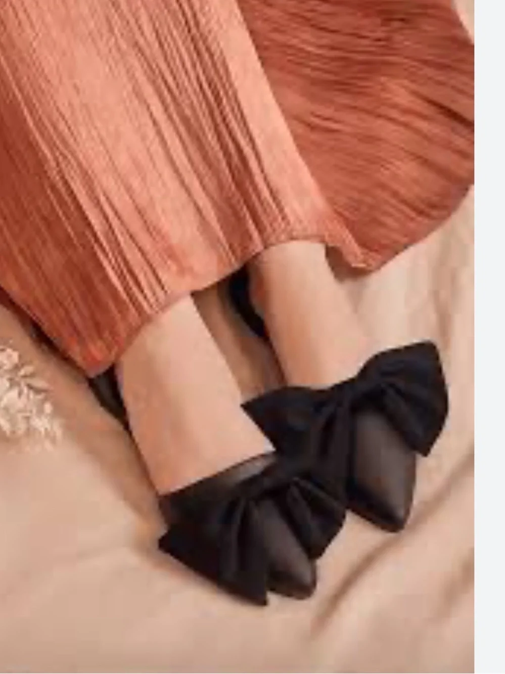 Native Shoes X Beth Richards Black Bow Shoes Size 9 NWT